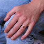 Petite bague ovale en argent sterling et ambre de la Baltique