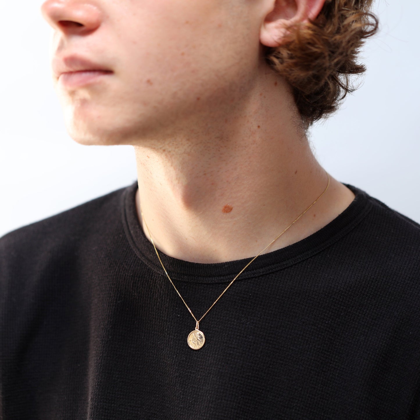 Collier personnalisé Saint Christophe en or 9 carats