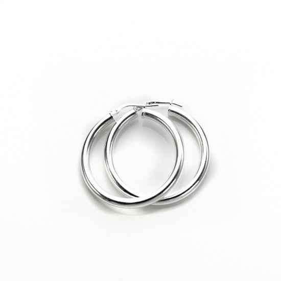 Boucles d'oreilles créoles rondes unies en argent sterling de 3 mm