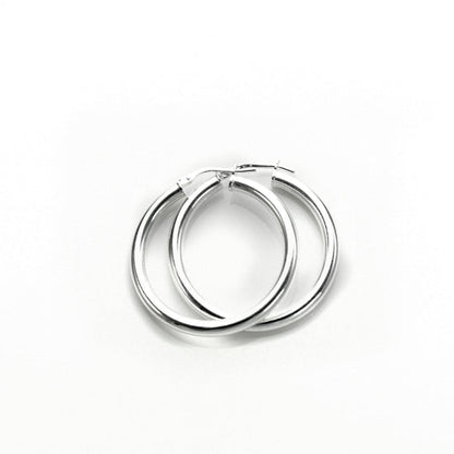 Boucles d'oreilles créoles rondes unies en argent sterling de 3 mm