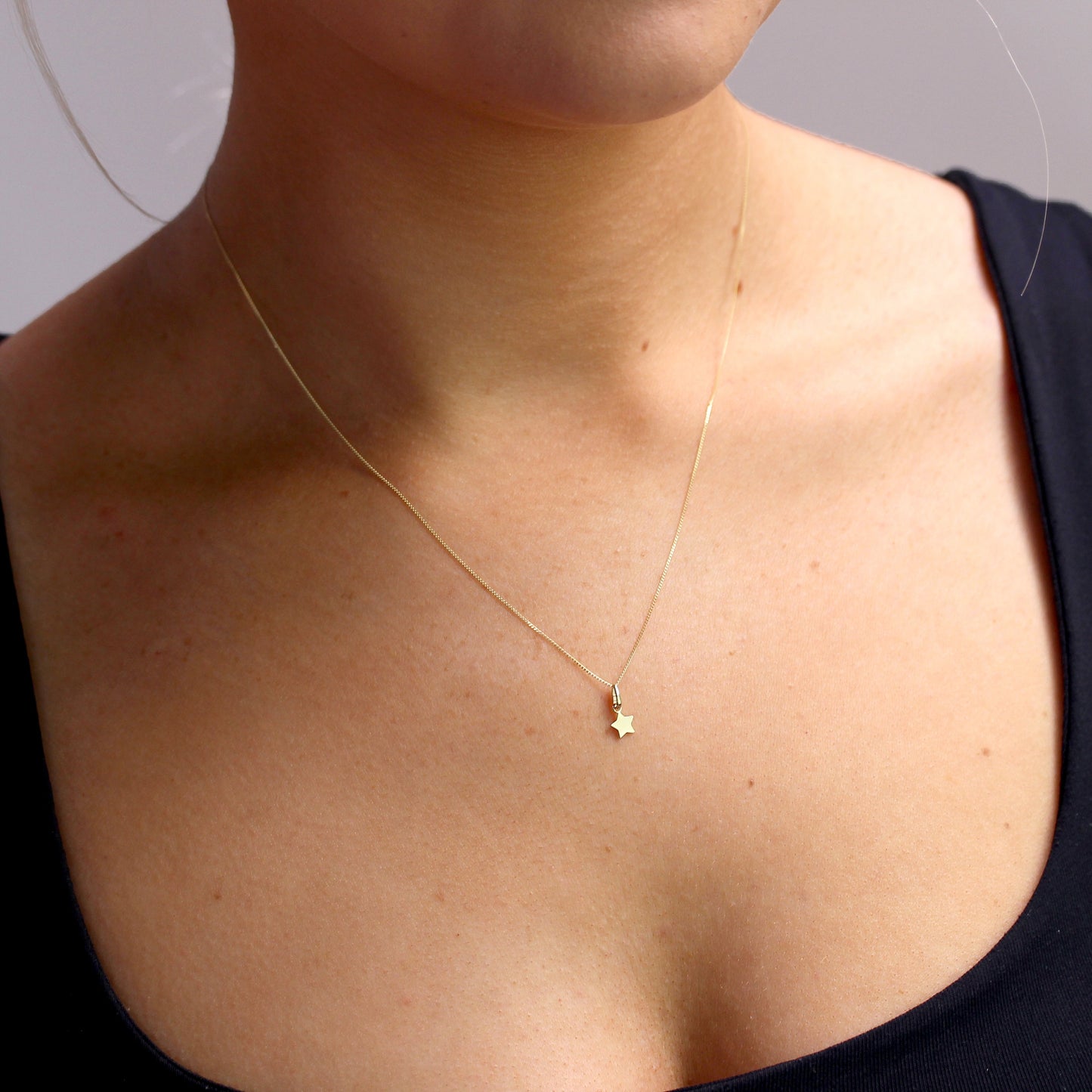Collier avec pendentif étoile en or 9 carats