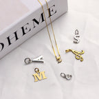 Breloques fantaisie en or 9 carats avec lettres de l'alphabet A à Z