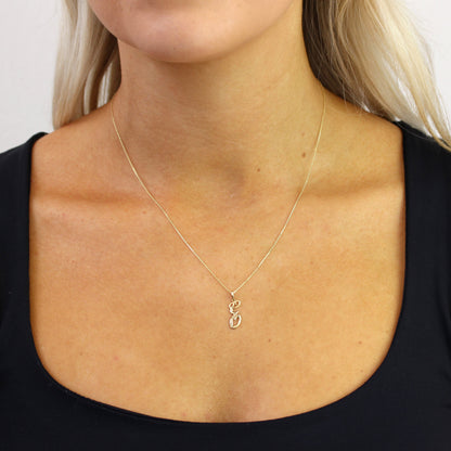 Collier avec pendentif en or 9 carats, lettre E, calligraphie fantaisie, 40 à 50 cm