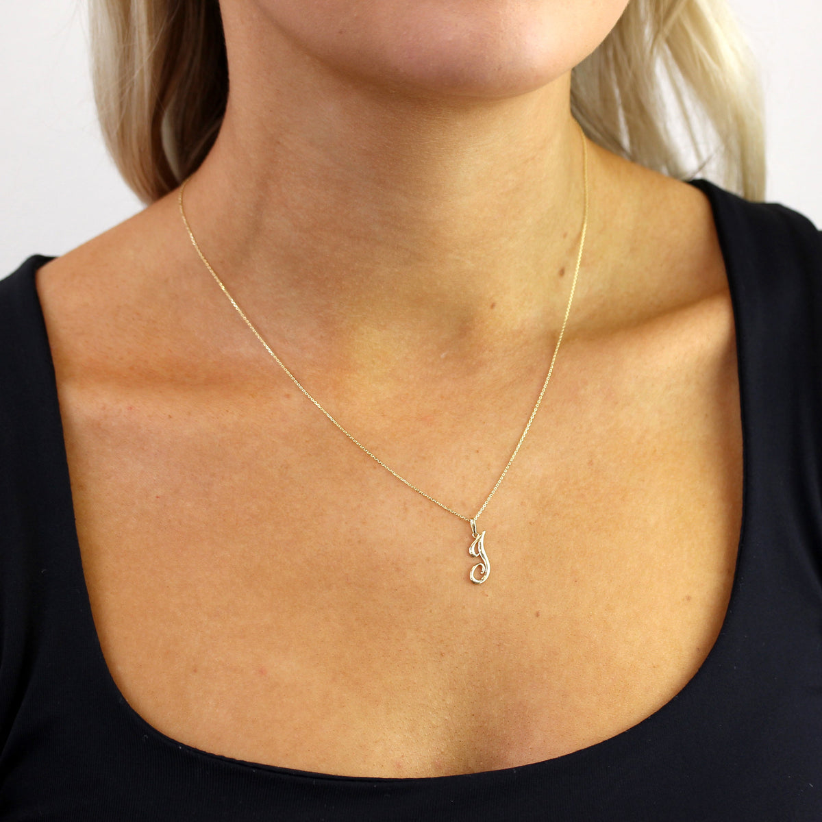Collier avec pendentif en or 9 carats, lettre J, calligraphie fantaisie, 40 à 50 cm