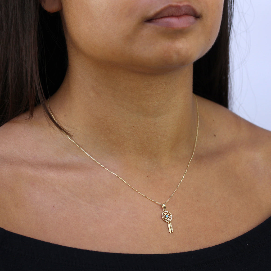 Collier pendentif attrape-rêves en or 9 carats et émail bleu, 40 à 50 cm