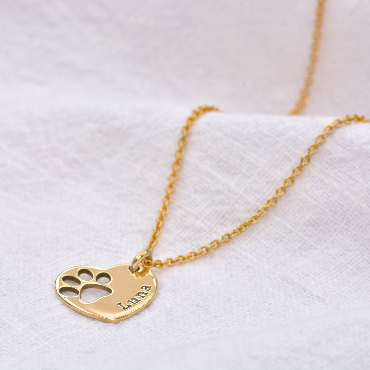 Collier personnalisé en argent sterling avec nom de patte et cœur