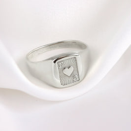 Chevalière personnalisée en argent sterling avec initiales en forme de carte à jouer