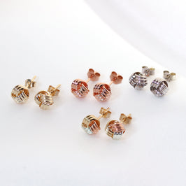 Boucles d'oreilles à tige en or jaune 9 carats avec nœud de 6 mm