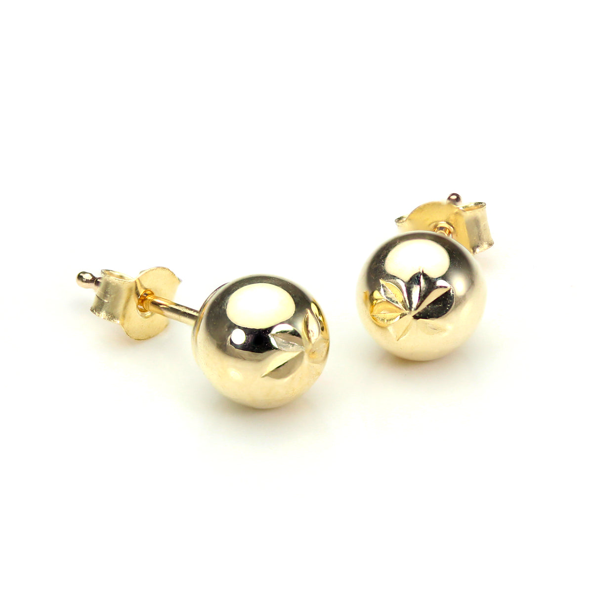 Boucles d'oreilles à tige en or jaune 9 carats avec boules taillées en diamant