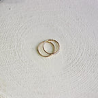 Boucles d'oreilles créoles légères en or 9 carats de 10 mm