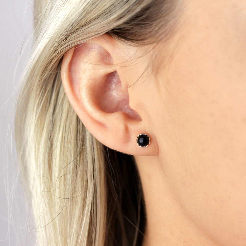 Boucles d'oreilles à tige en or 9 carats et onyx, pierres précieuses rondes de 6 mm