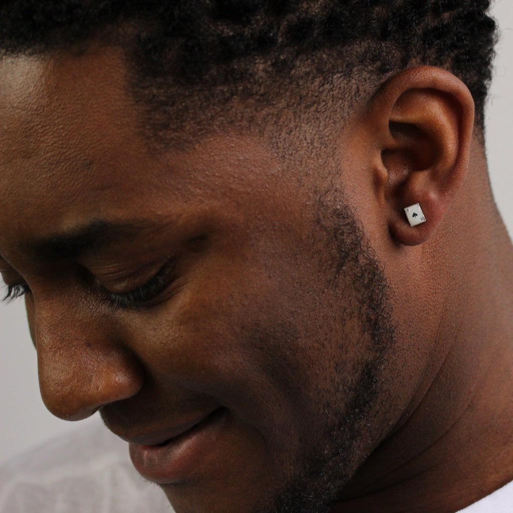 Boucle d'oreille simple en argent sterling avec as de pique bombé pour homme
