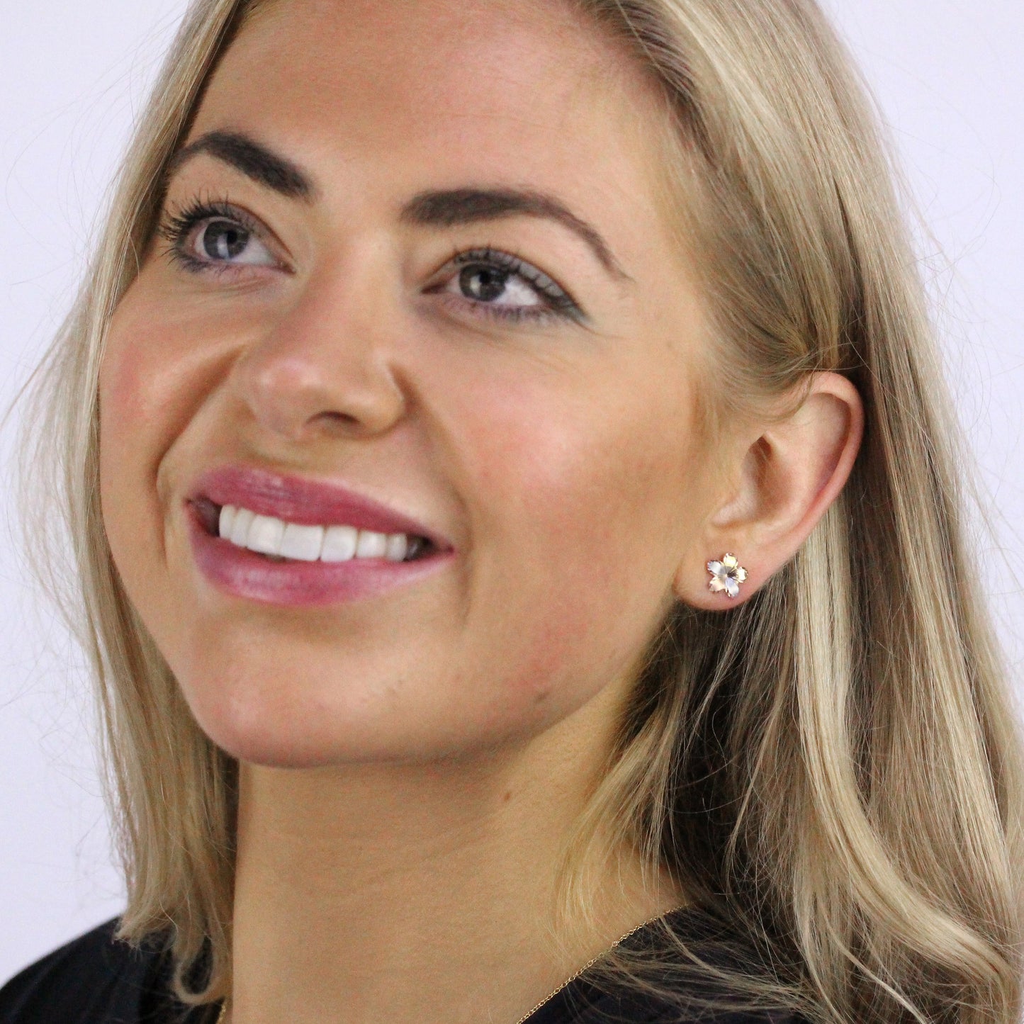 Boucles d'oreilles à tige en or jaune rose et blanc 9 carats avec fleurs