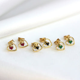Boucles d'oreilles à tige en or 9 carats et pierres précieuses de 2 mm, cœur ouvert – Émeraude, saphir, rubis