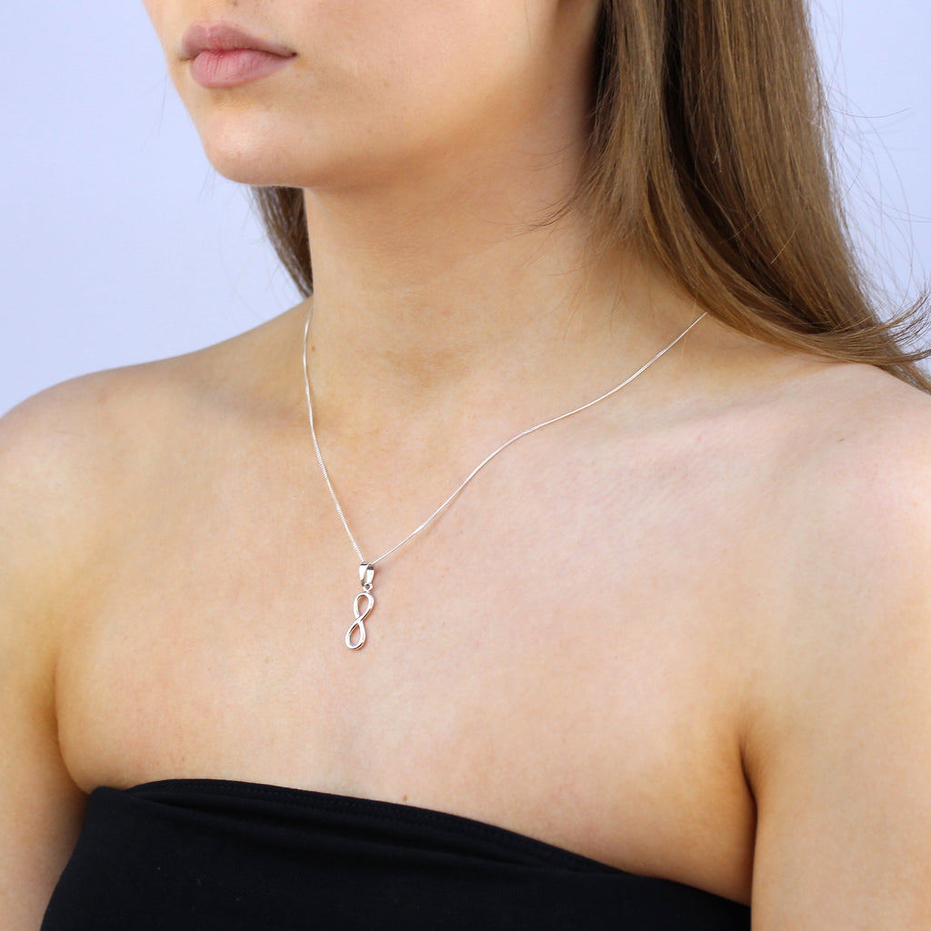 Collier pendentif infini en argent sterling