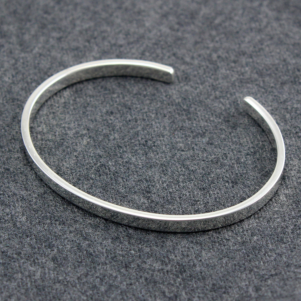 Bracelet jonc uni en argent sterling de 4 mm