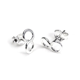 Boucles d'oreilles à tige en argent sterling avec boucle infinie