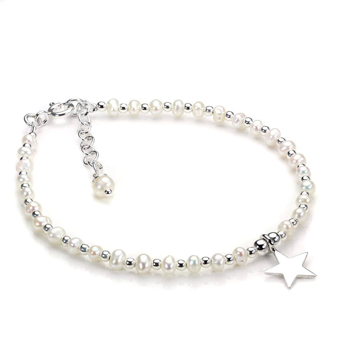 Bracelet en argent sterling et perles d'eau douce blanches avec breloque étoile