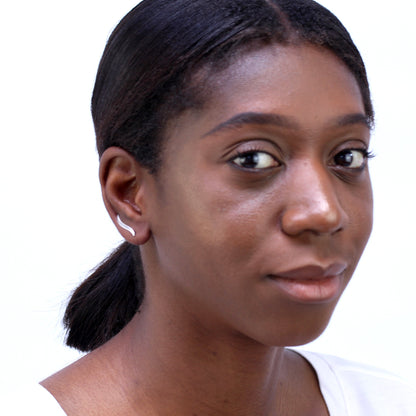 Boucles d'oreilles ondulées en argent sterling