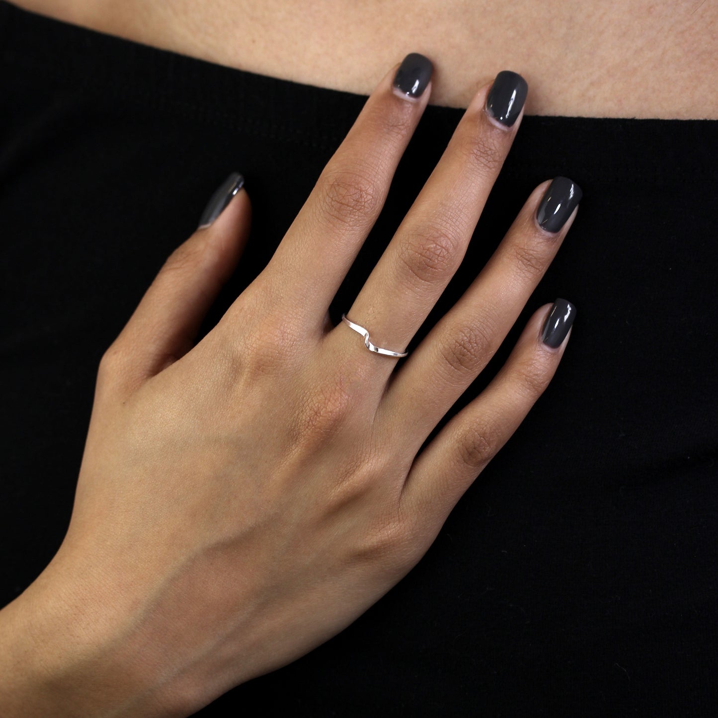 Bague empilable en argent sterling 1 mm avec simple torsion - Taille IU