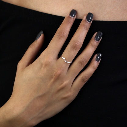 Bague empilable en argent sterling 1 mm avec simple torsion - Taille IU