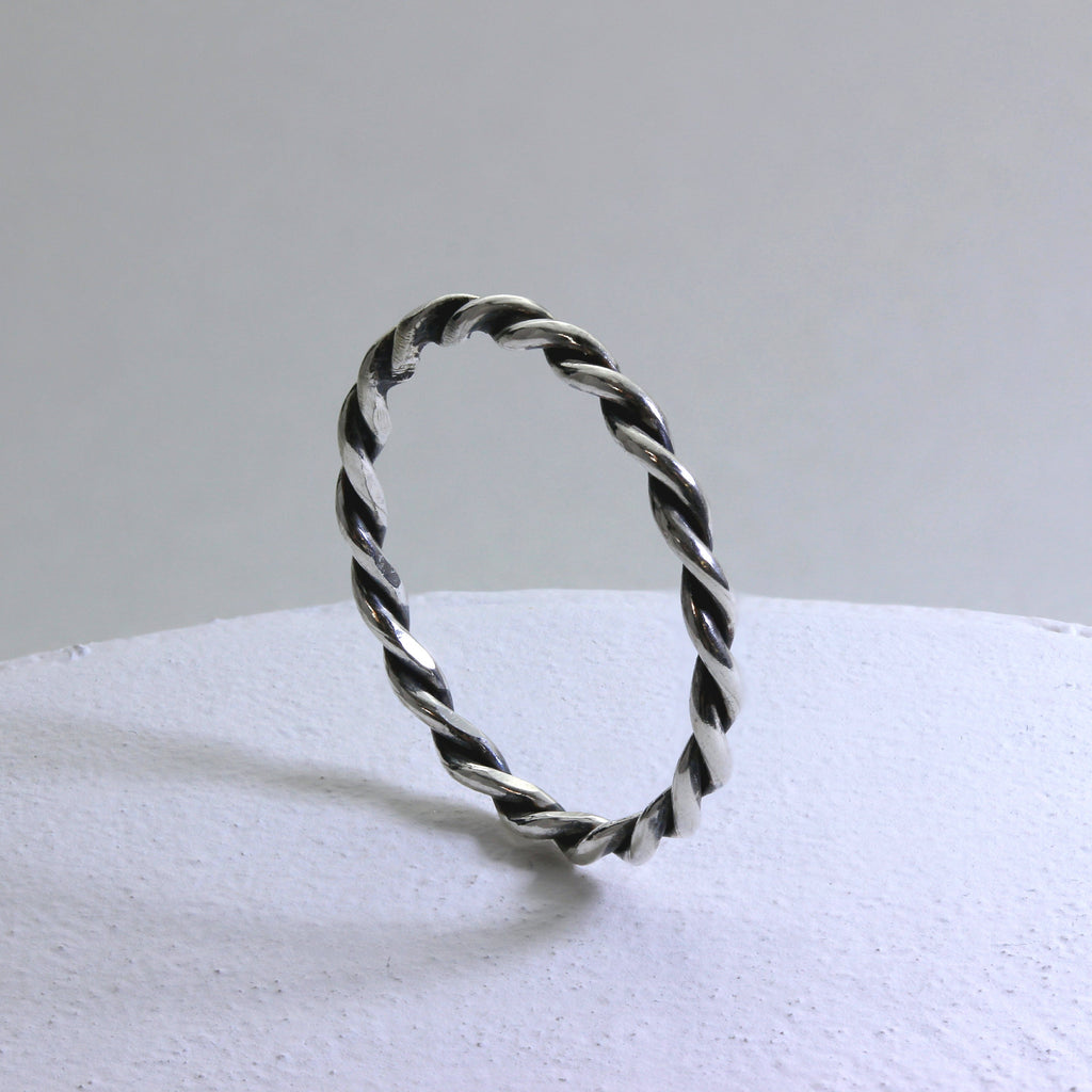 Bague torsadée empilable en argent sterling de 2 mm, tailles 48 à 62,5