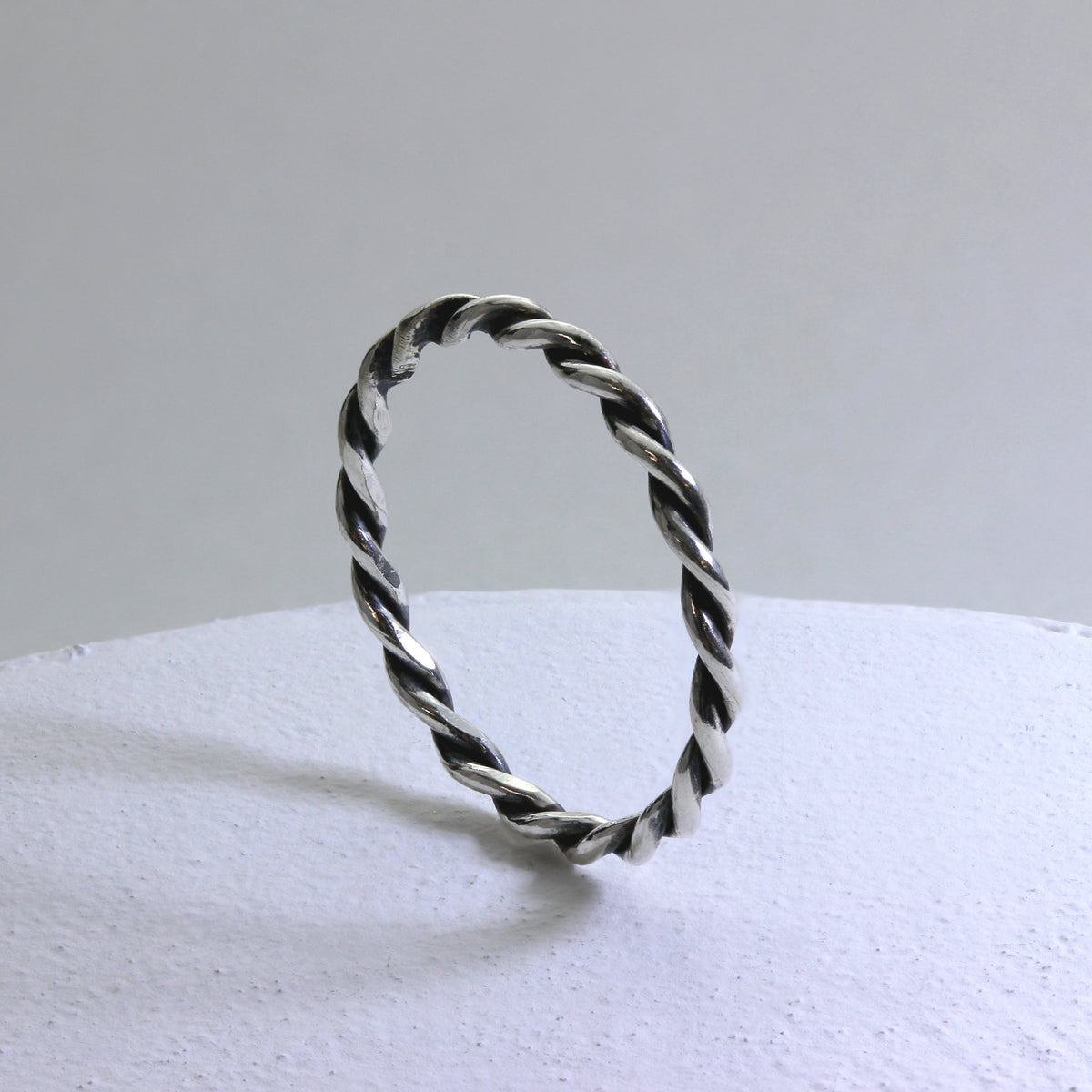 Bague torsadée empilable en argent sterling de 2 mm, tailles 48 à 62,5