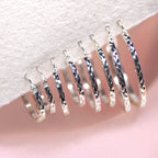 Boucles d'oreilles créoles carrées en argent sterling taille diamant