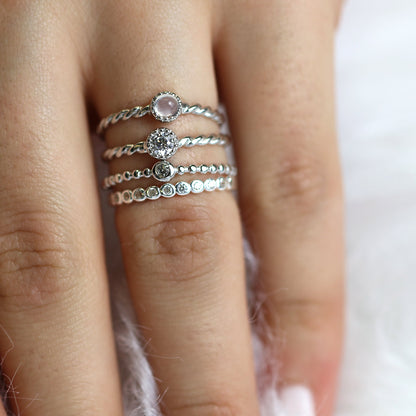 Ensemble de bagues empilables en argent sterling, torsadées et perlées en oxyde de zirconium transparent