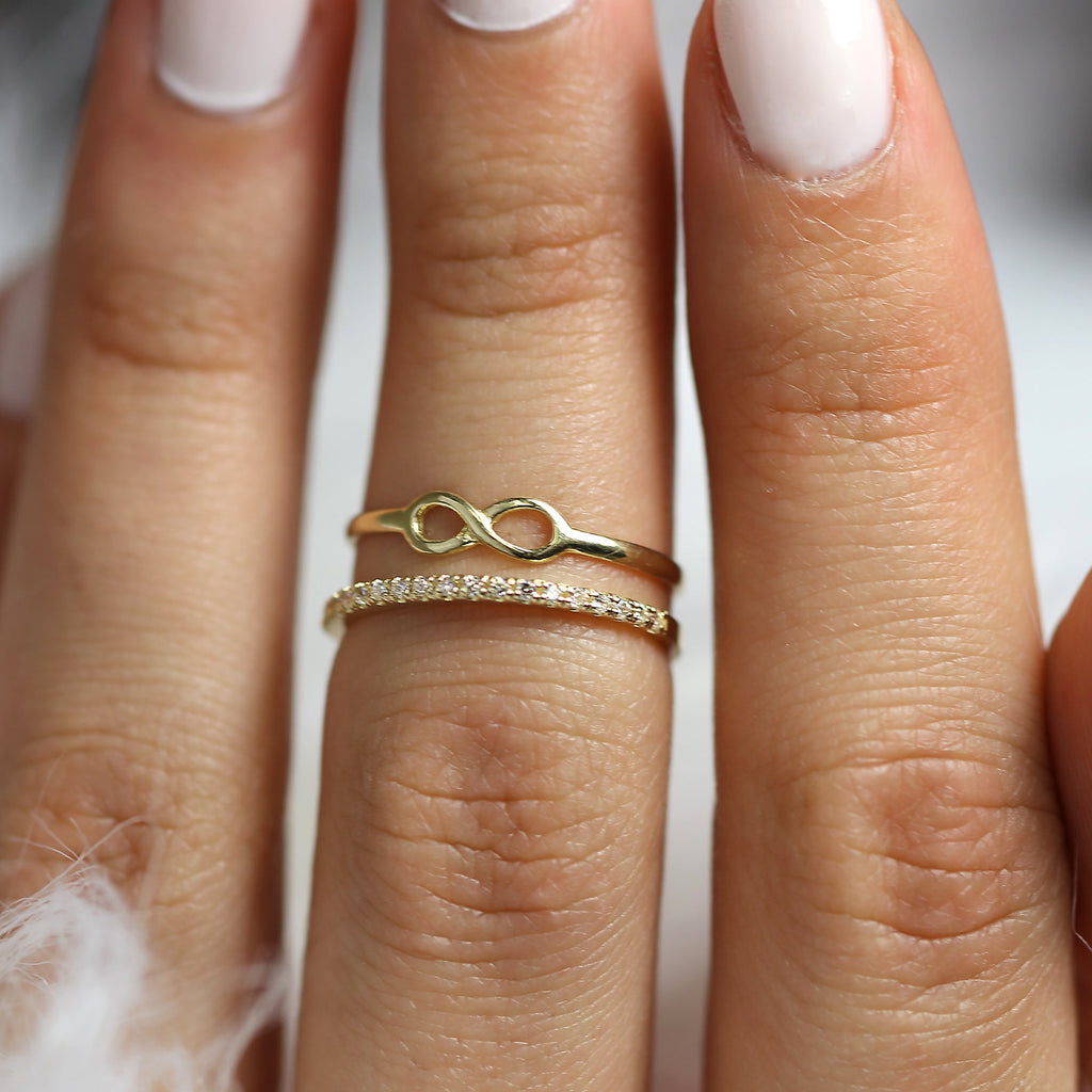 Ensemble de bagues empilables Infinity et Eternity en or 9 carats