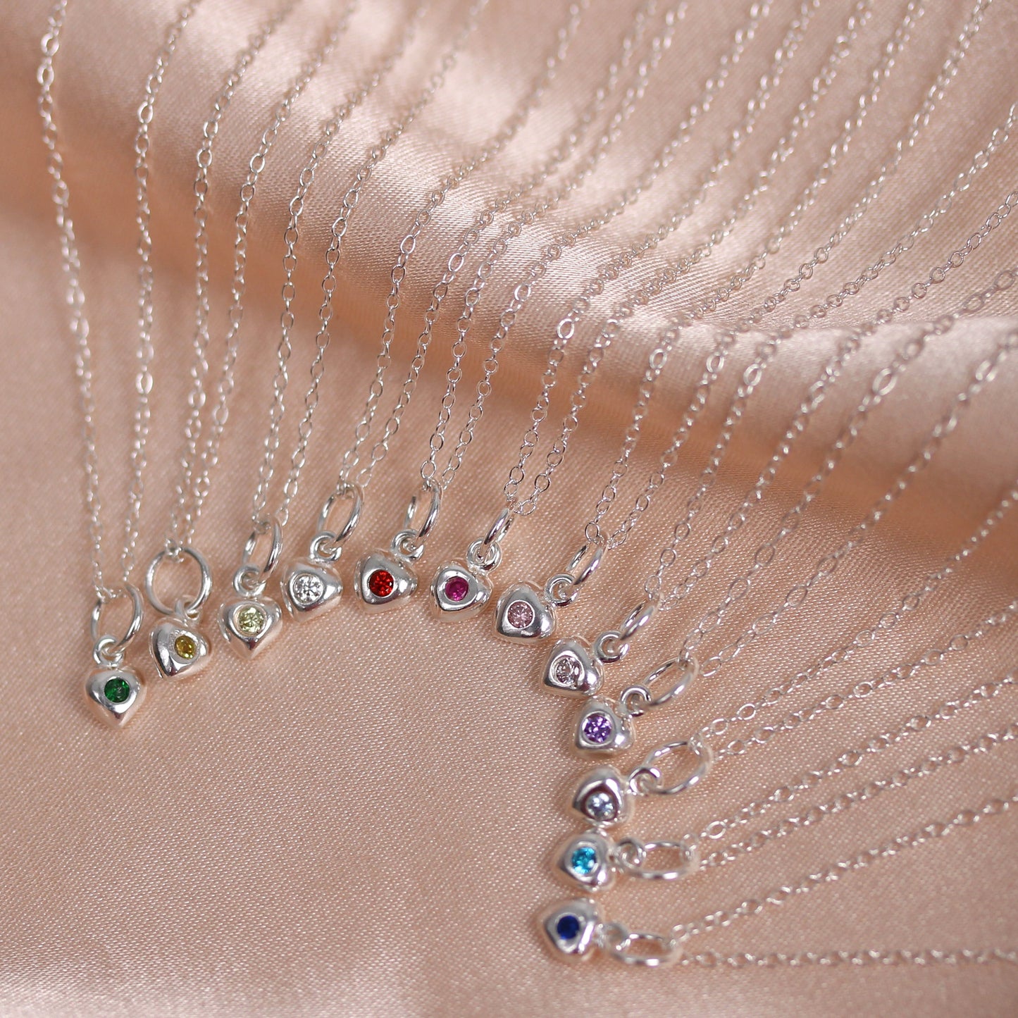 Bracelet de cheville Belcher en argent sterling fin avec breloque cœur en cristal CZ et pierre de naissance - 25,4 cm