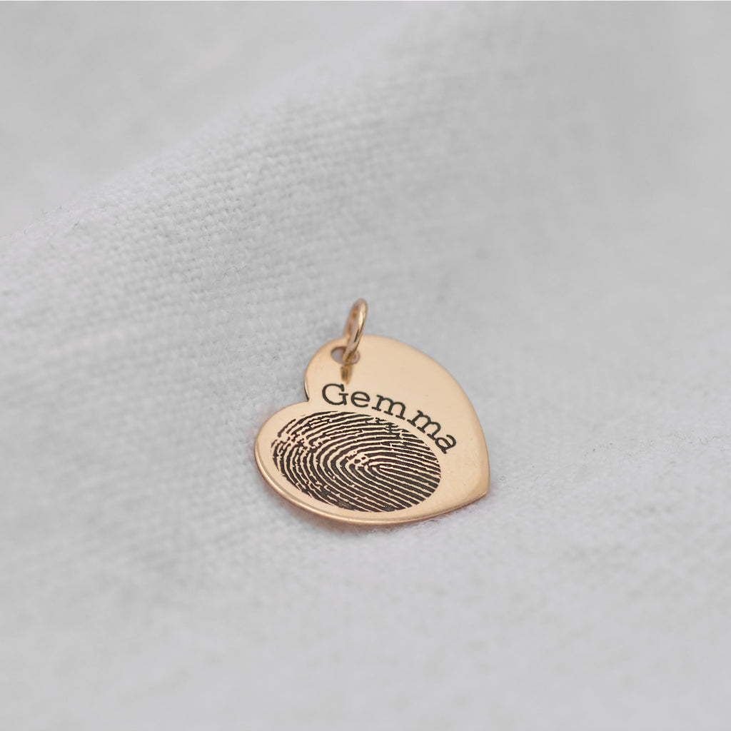 Breloque personnalisée en forme de cœur avec empreinte digitale en or 9 carats