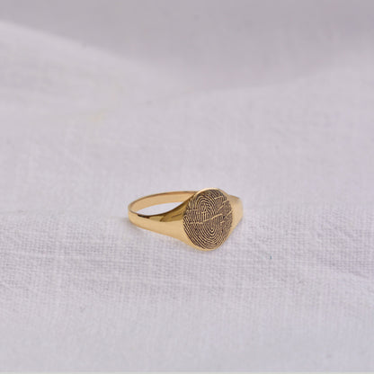 Chevalière personnalisée en or 9 carats avec empreinte digitale