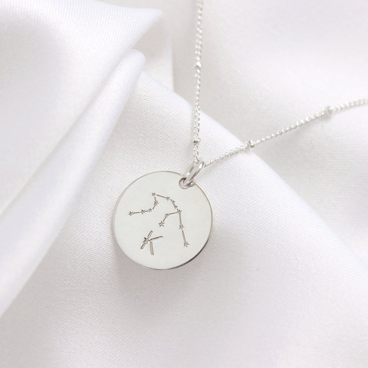 Collier personnalisé avec initiales en argent sterling et constellation