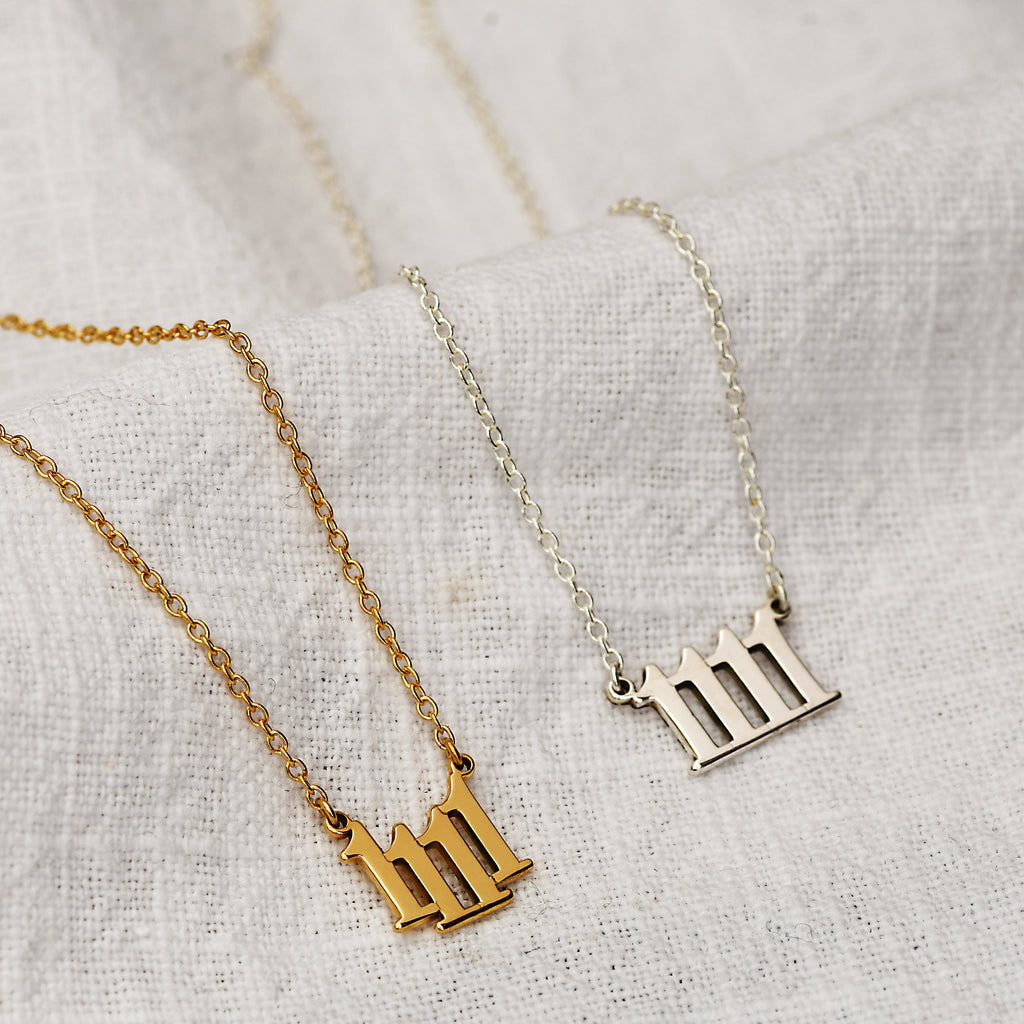 Collier personnalisé en argent sterling avec numéro d'ange